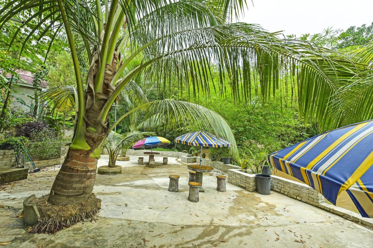 Oyo 90642 Twin Mutiara Chalet & Homestay Jeli Extérieur photo